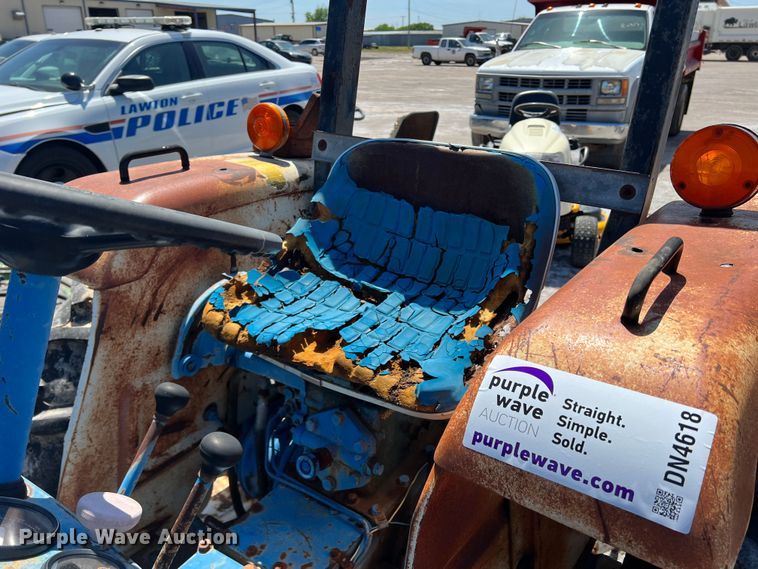 image for item DN4618 Ford 1700  tractor