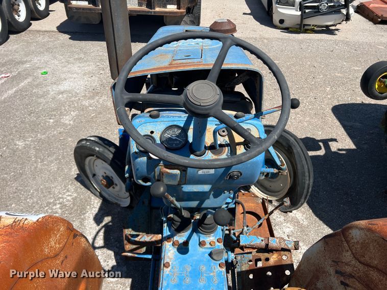 image for item DN4618 Ford 1700  tractor