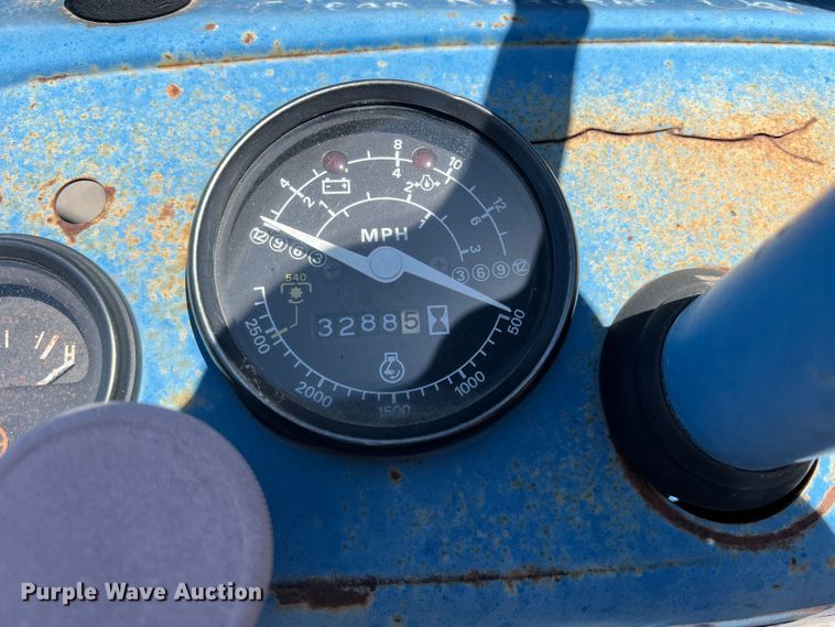 image for item DN4618 Ford 1700  tractor
