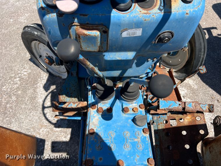 image for item DN4618 Ford 1700  tractor