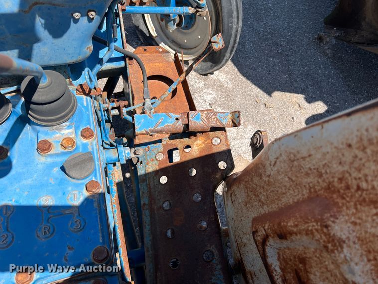 image for item DN4618 Ford 1700  tractor