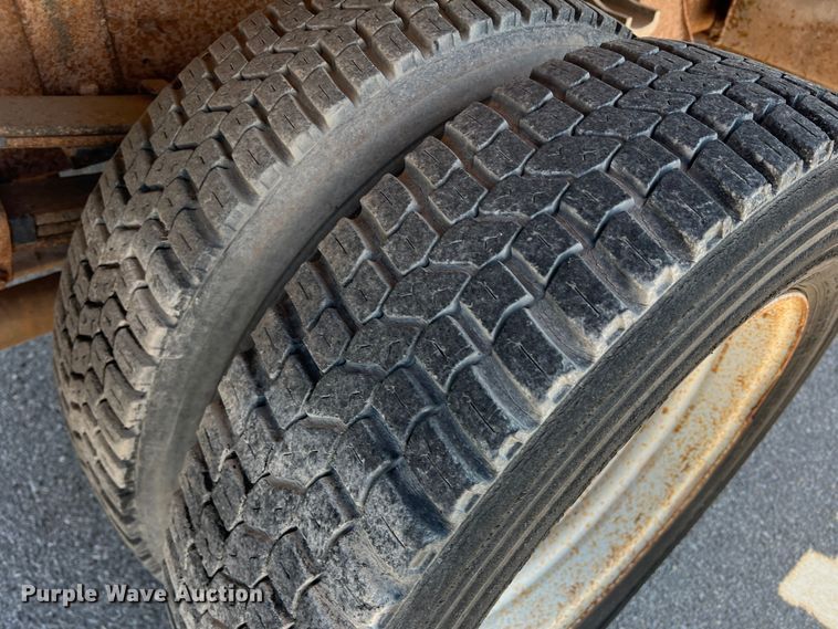 image for item DN4619 1998 Chevrolet C3500  dump bed pickup truck