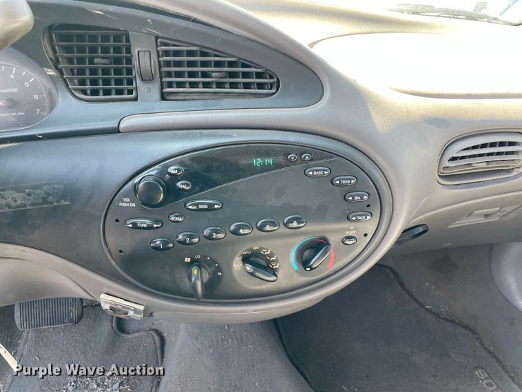 image for item DN4627 1997 Ford Taurus