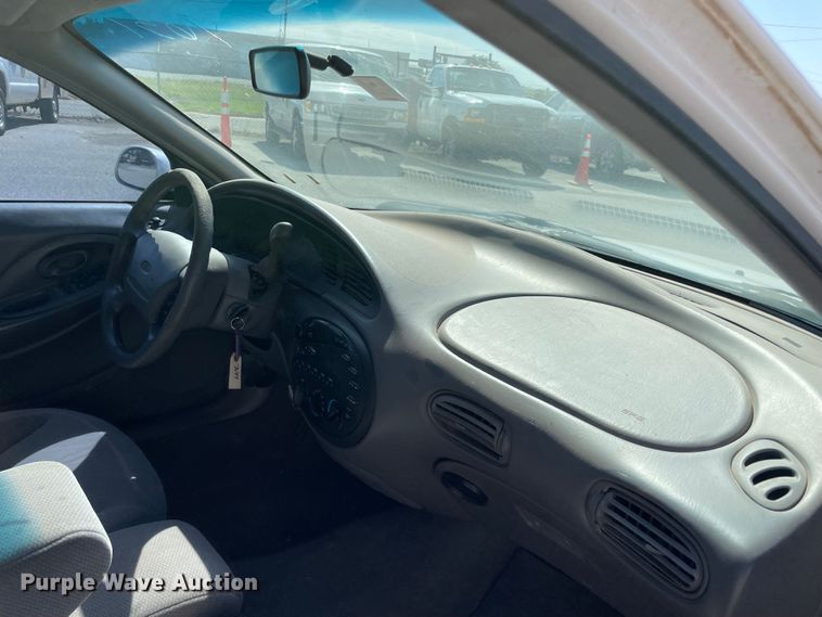 image for item DN4627 1997 Ford Taurus