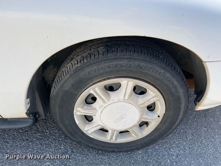 image for item DN4627 1997 Ford Taurus