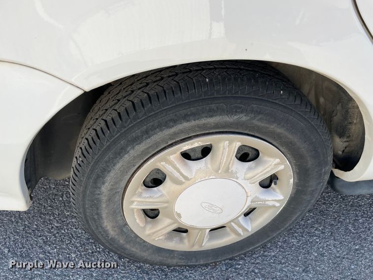 image for item DN4627 1997 Ford Taurus