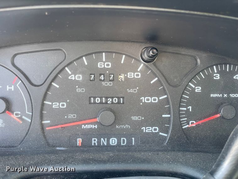 image for item DN4628 2001 Ford Taurus