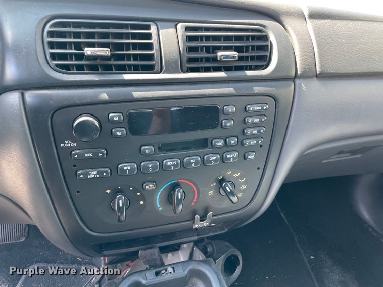 image for item DN4628 2001 Ford Taurus