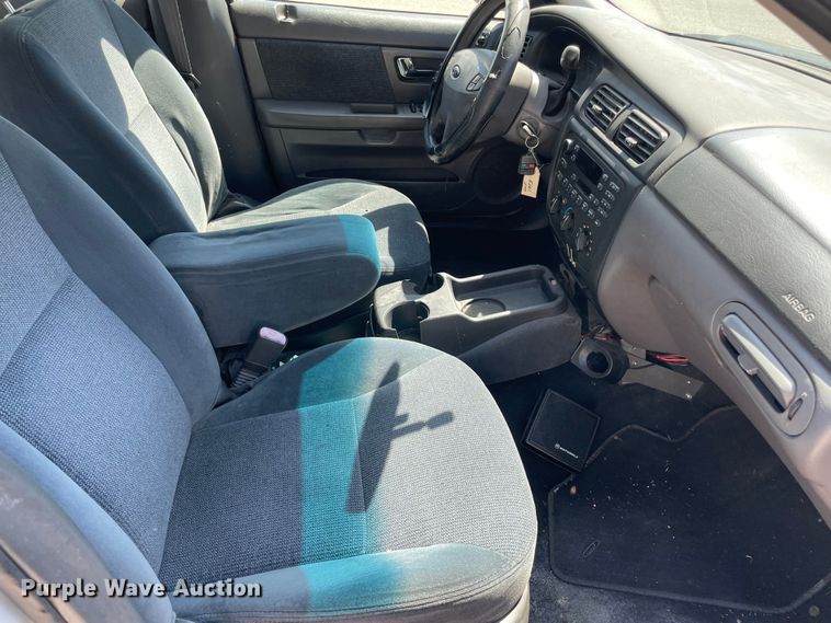 image for item DN4628 2001 Ford Taurus