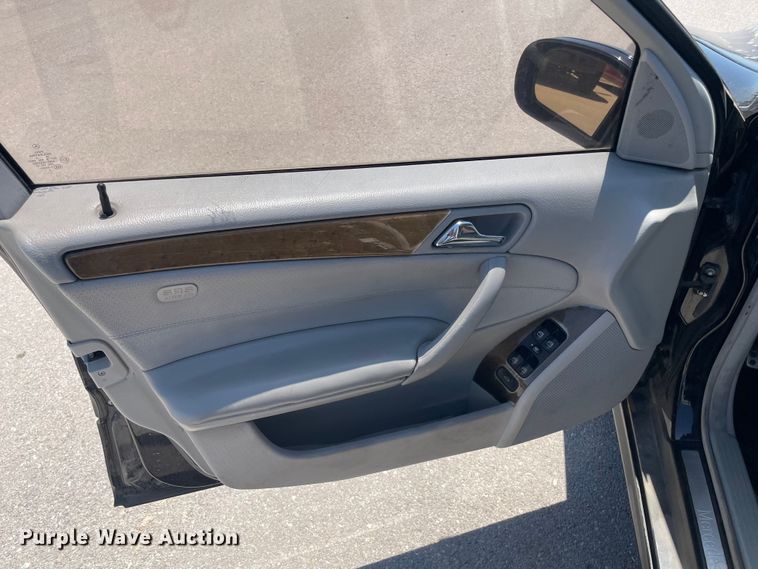 image for item DN4632 2007 Mercedes Benz C230