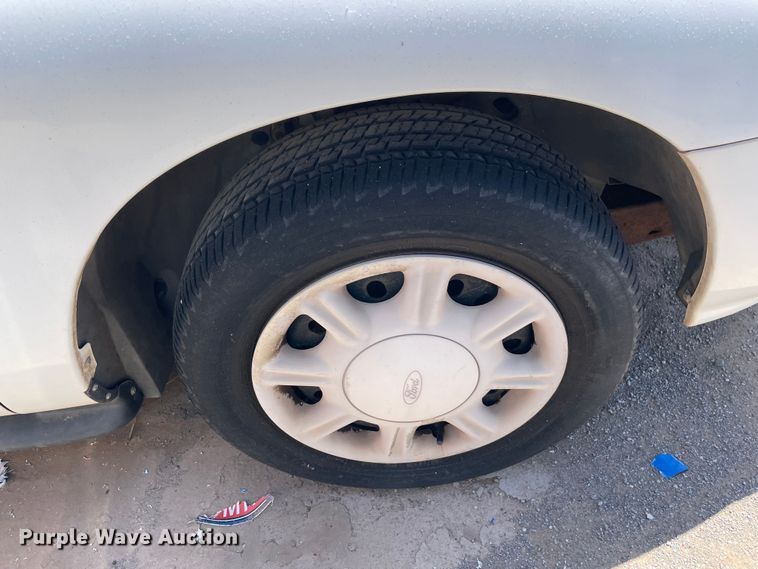 image for item DN4636 1997 Ford Taurus