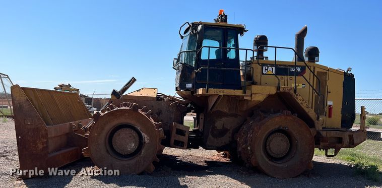 image for item DN4638 2016 Caterpillar 826K  landfill compactor