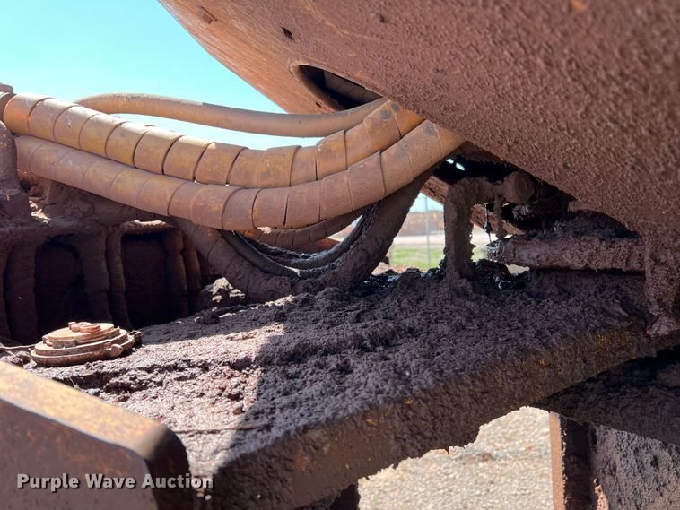 image for item DN4638 2016 Caterpillar 826K  landfill compactor