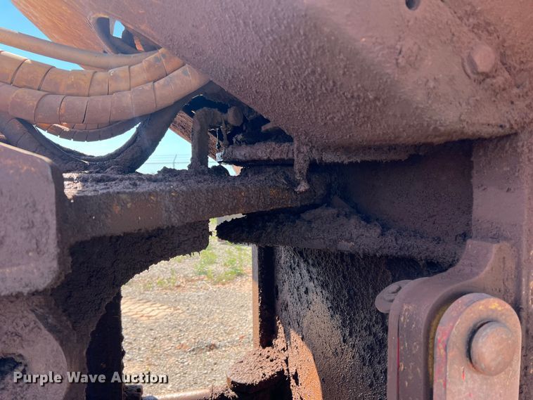 image for item DN4638 2016 Caterpillar 826K  landfill compactor