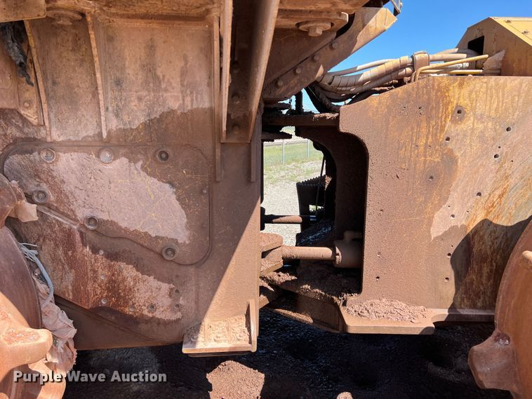 image for item DN4638 2016 Caterpillar 826K  landfill compactor