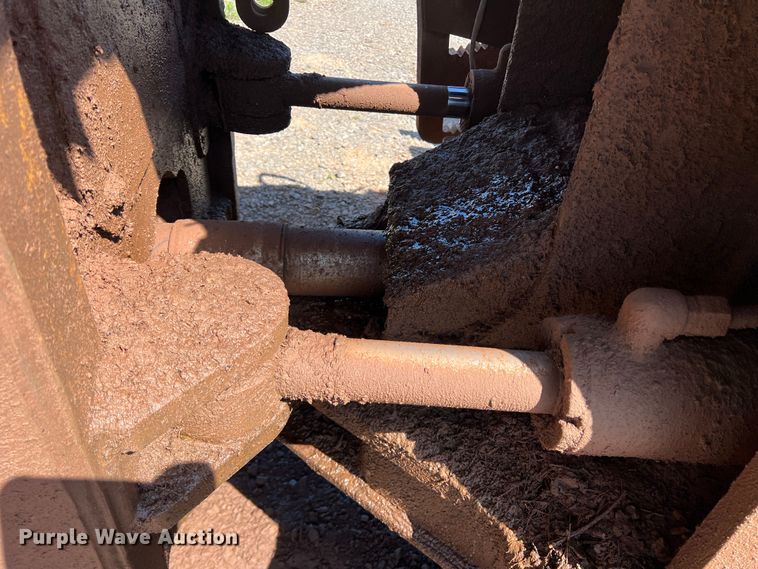 image for item DN4638 2016 Caterpillar 826K  landfill compactor