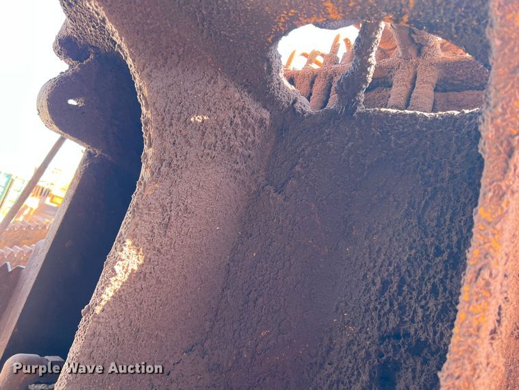 image for item DN4638 2016 Caterpillar 826K  landfill compactor