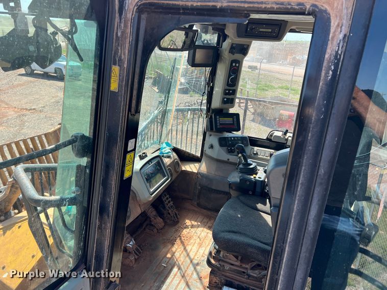 image for item DN4638 2016 Caterpillar 826K  landfill compactor