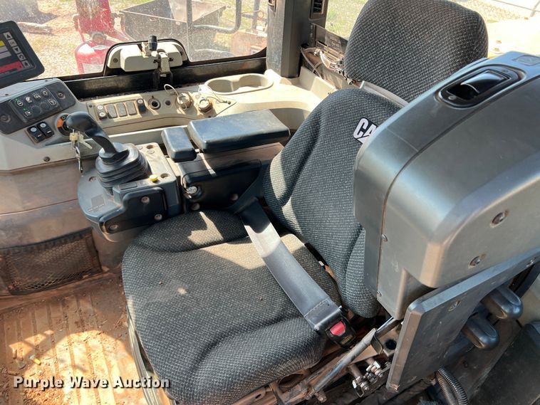 image for item DN4638 2016 Caterpillar 826K  landfill compactor