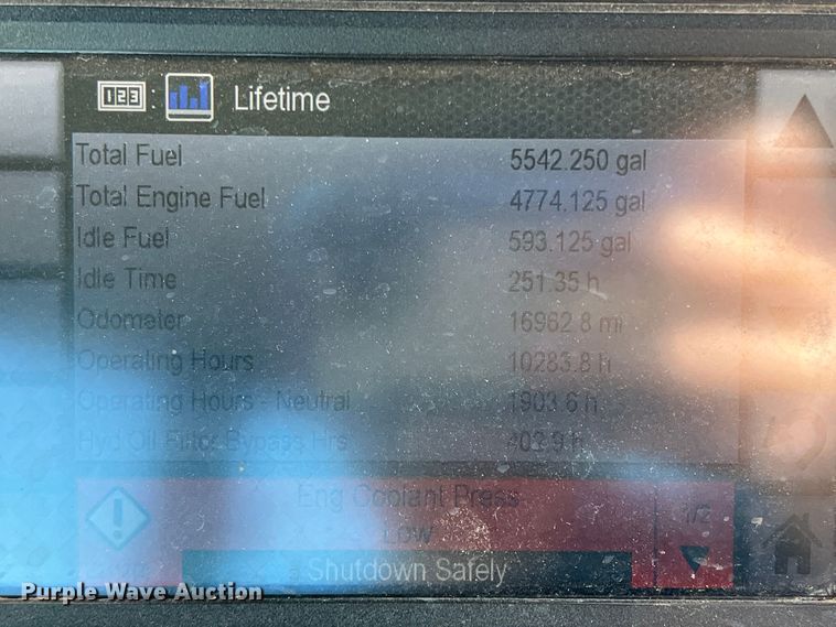 image for item DN4638 2016 Caterpillar 826K  landfill compactor