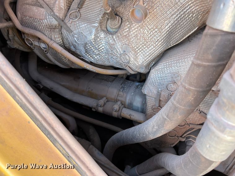 image for item DN4638 2016 Caterpillar 826K  landfill compactor