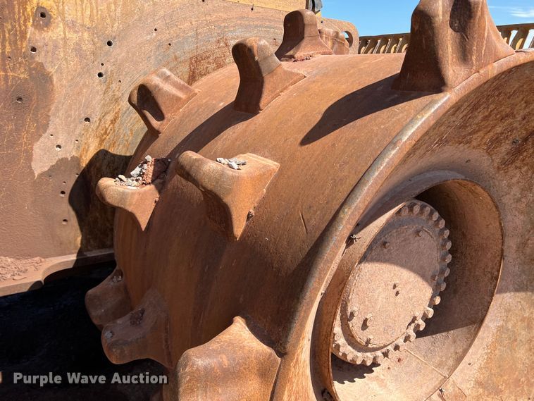 image for item DN4638 2016 Caterpillar 826K  landfill compactor