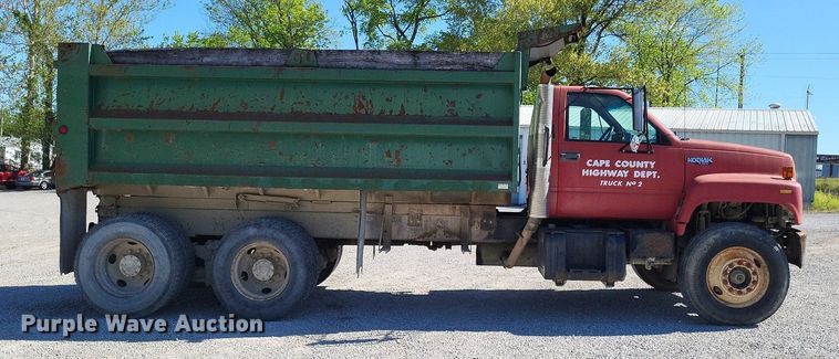 image for item DO3649 1996 Chevrolet Kodiak  dump truck