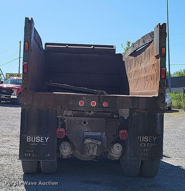 image for item DO3649 1996 Chevrolet Kodiak  dump truck