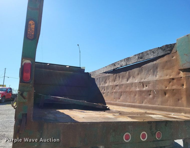 image for item DO3649 1996 Chevrolet Kodiak  dump truck