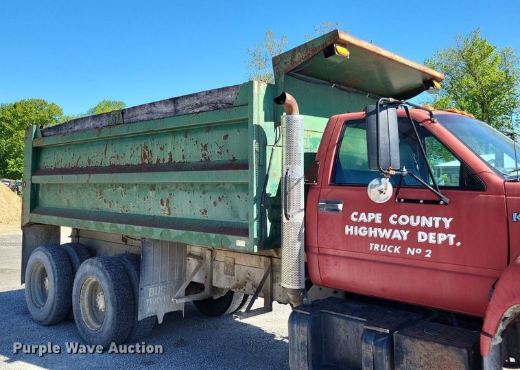 image for item DO3649 1996 Chevrolet Kodiak  dump truck