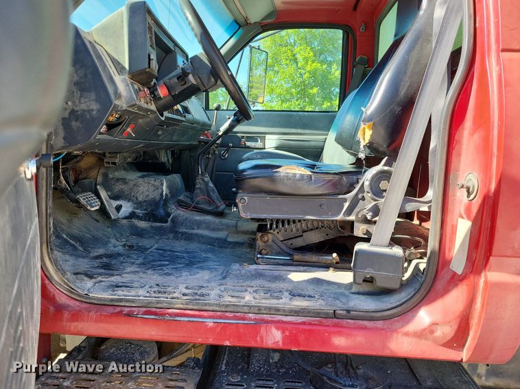 image for item DO3649 1996 Chevrolet Kodiak  dump truck