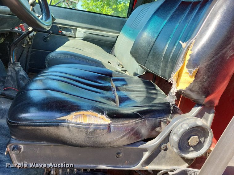 image for item DO3649 1996 Chevrolet Kodiak  dump truck