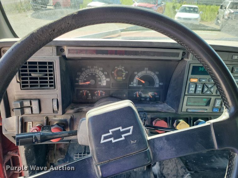 image for item DO3649 1996 Chevrolet Kodiak  dump truck