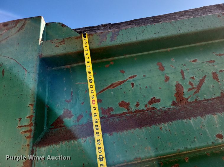 image for item DO3649 1996 Chevrolet Kodiak  dump truck