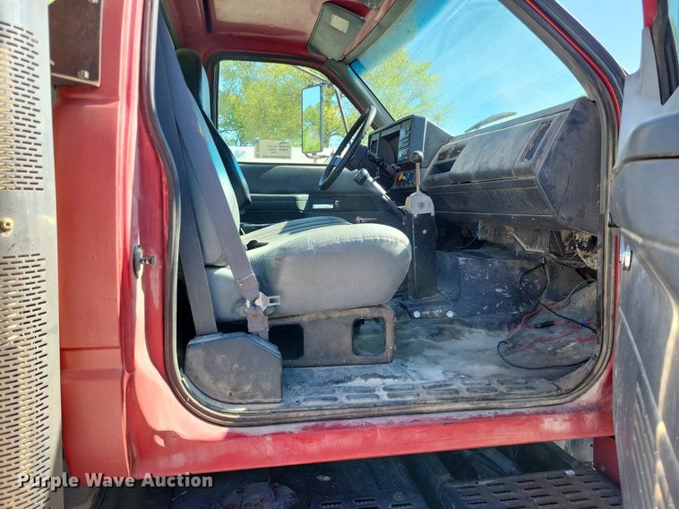 image for item DO3649 1996 Chevrolet Kodiak  dump truck