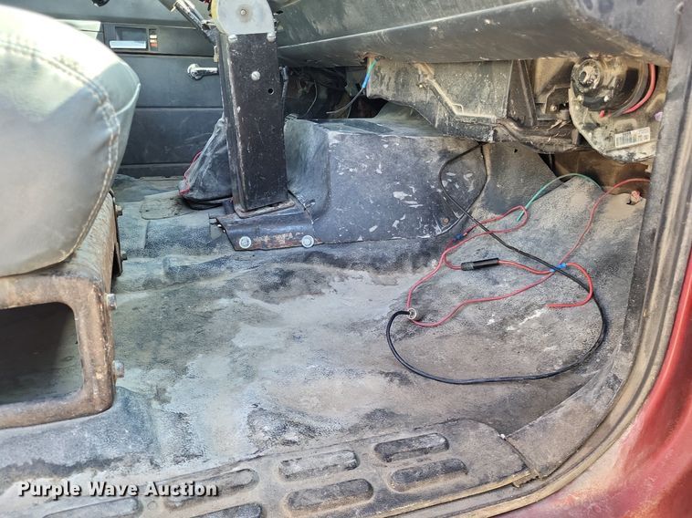 image for item DO3649 1996 Chevrolet Kodiak  dump truck