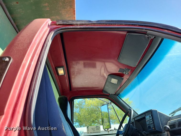 image for item DO3649 1996 Chevrolet Kodiak  dump truck