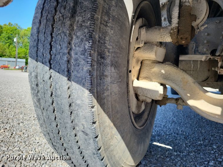 image for item DO3649 1996 Chevrolet Kodiak  dump truck