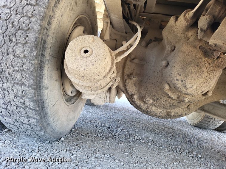 image for item DO3649 1996 Chevrolet Kodiak  dump truck