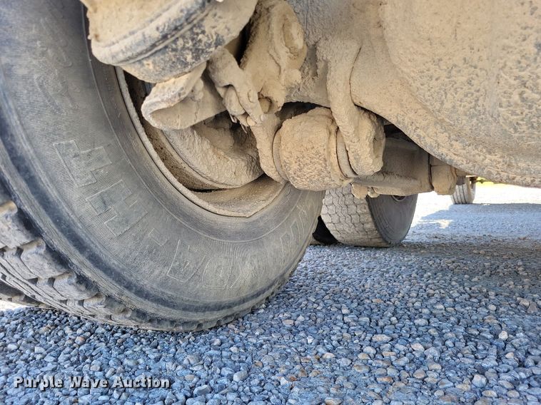 image for item DO3649 1996 Chevrolet Kodiak  dump truck