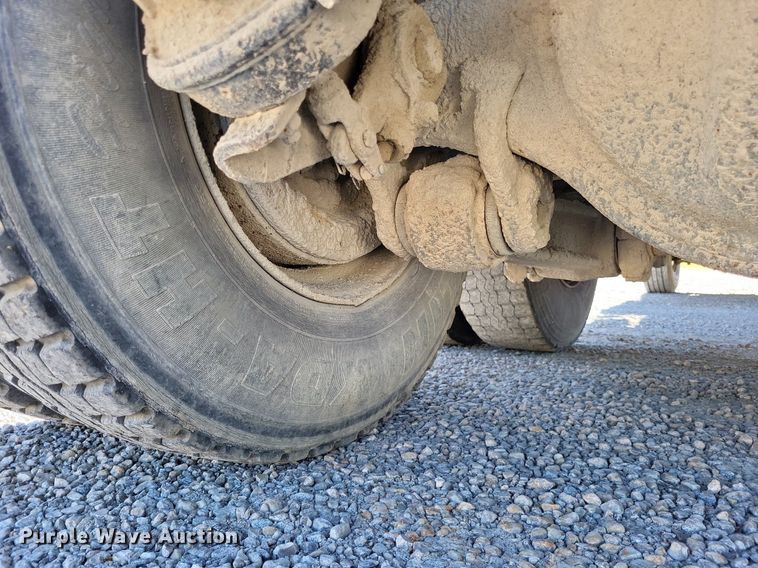 image for item DO3649 1996 Chevrolet Kodiak  dump truck