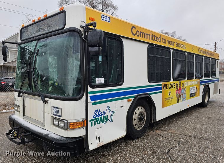 image for item DO4216 2006 Gillig G29B102N4  transit bus