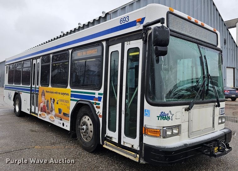 image for item DO4216 2006 Gillig G29B102N4  transit bus