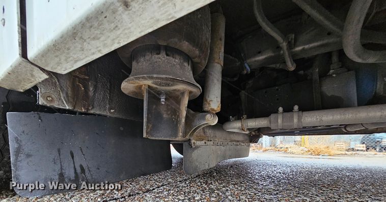 image for item DO4216 2006 Gillig G29B102N4  transit bus