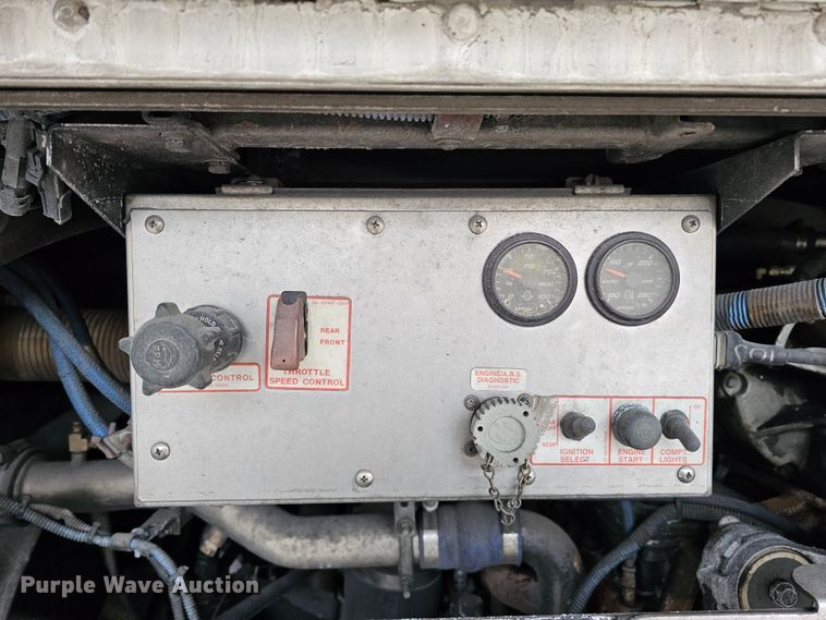 image for item DO4216 2006 Gillig G29B102N4  transit bus