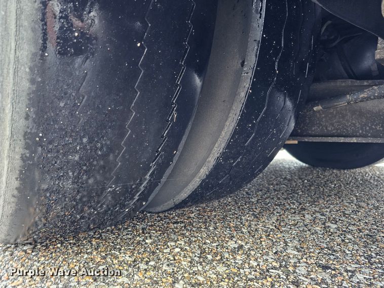 image for item DO4216 2006 Gillig G29B102N4  transit bus