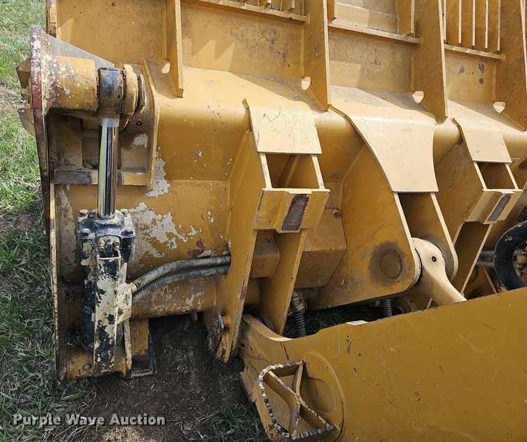 image for item DO4311 2009 Caterpillar 963D  track loader