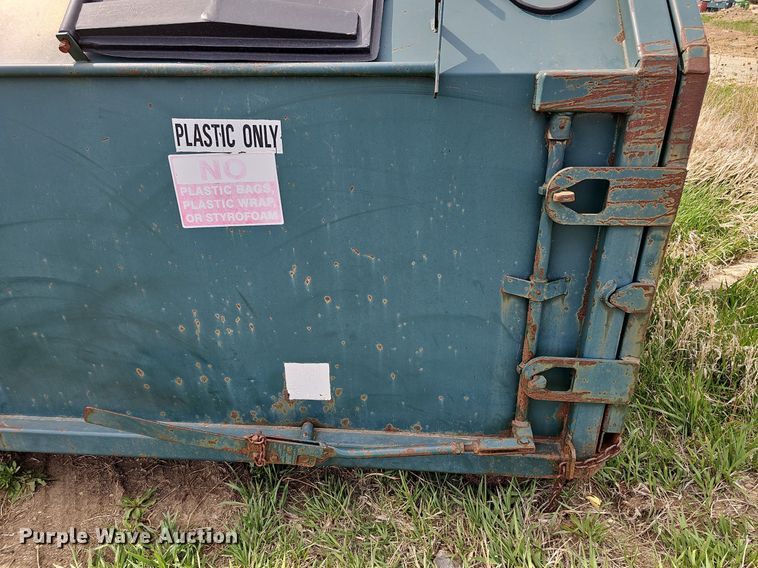 image for item DO4312 Roll-off recycling container