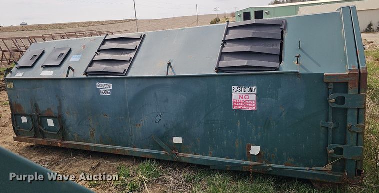image for item DO4313 Roll-off recycling container