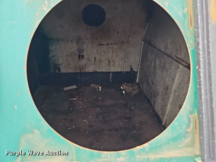 image for item DO4318 Roll-off recycling container